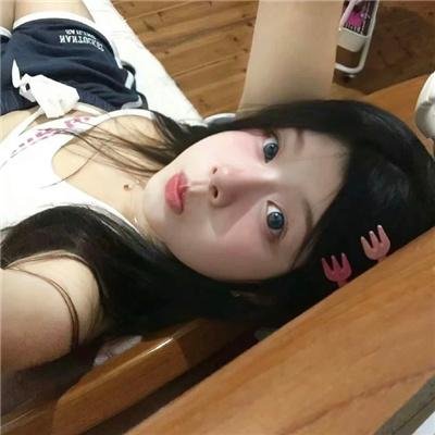 姹紫嫣红碧绿波
